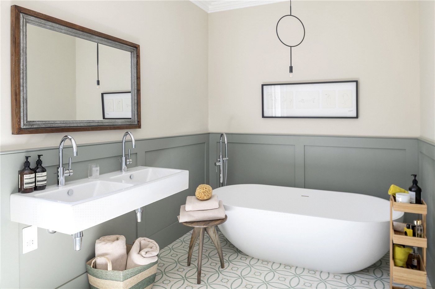 En-Suite Bathroom